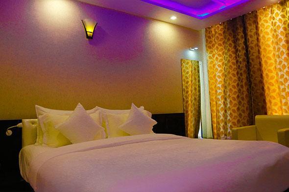 Tulip Continental Hotel Hamirgarh Exterior photo